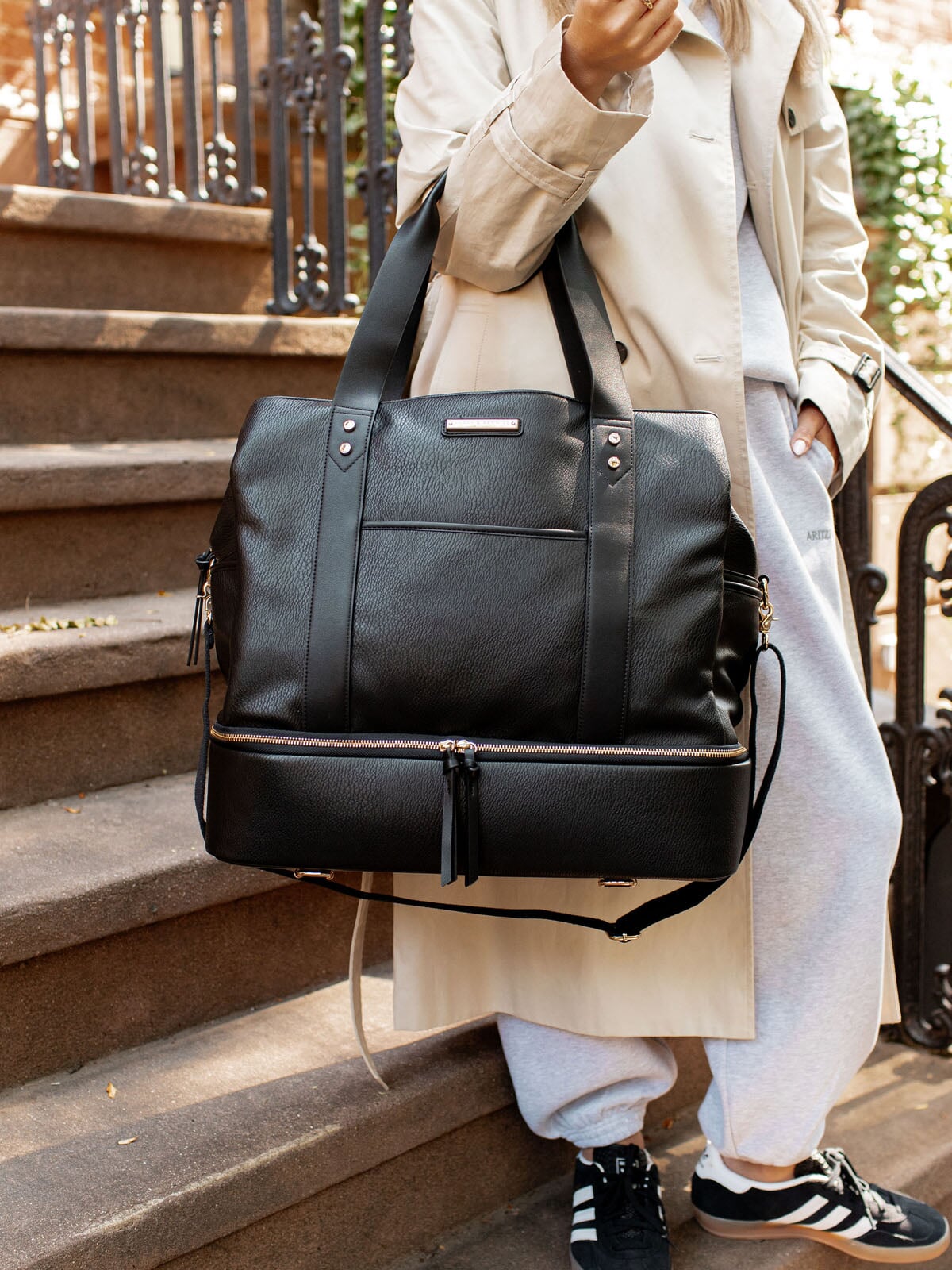 VOYAGER black