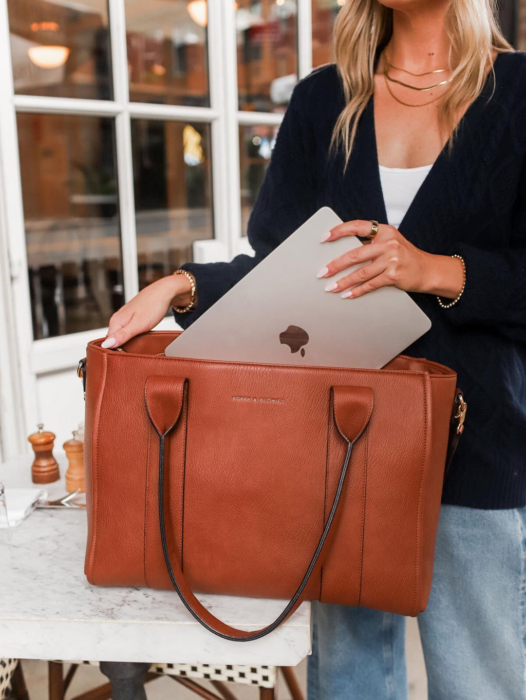 Multitasker Chestnut